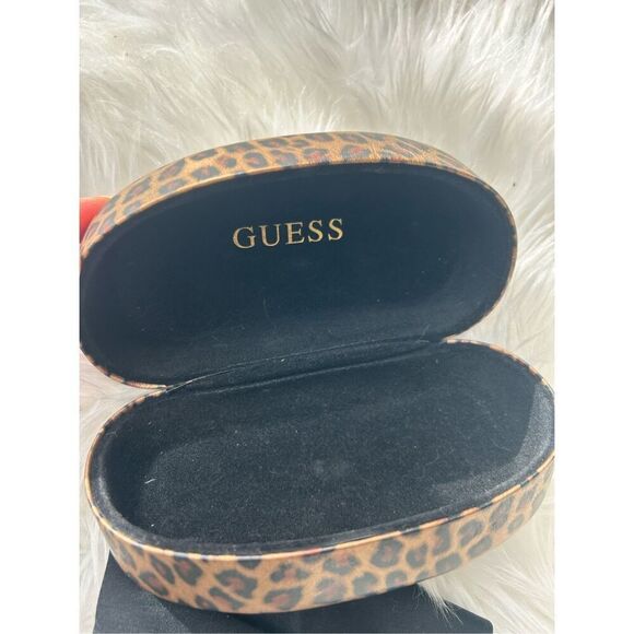 GUESS Hard Shell Clamshell Case Eyeglass Glasses Leopard Cheetah Animal Print - Picture 2 of 6